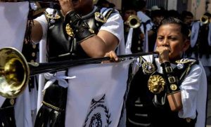 Lee más sobre el artículo Acompañan en su viacrucis al Cristo de Iztapalapa