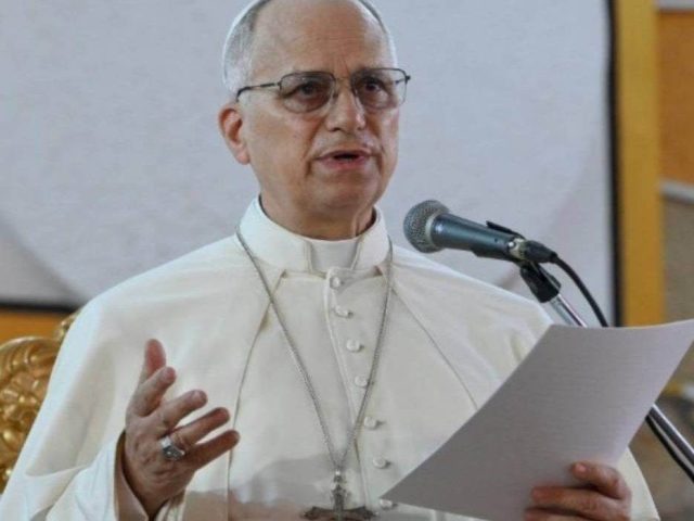 Hace el Papa León XIV un nuevo llamado a la paz durante visita a Camerún