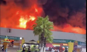 Lee más sobre el artículo Deja 5 muertos incendio en Nave 1 del Parque Tabasco