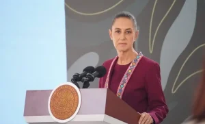 Lee más sobre el artículo Protestas marcan primera gira de Sheinbaum tras su Segundo Informe