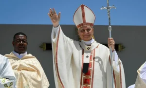 Lee más sobre el artículo Reportan avance favorable en la recuperación postoperatoria del Papa